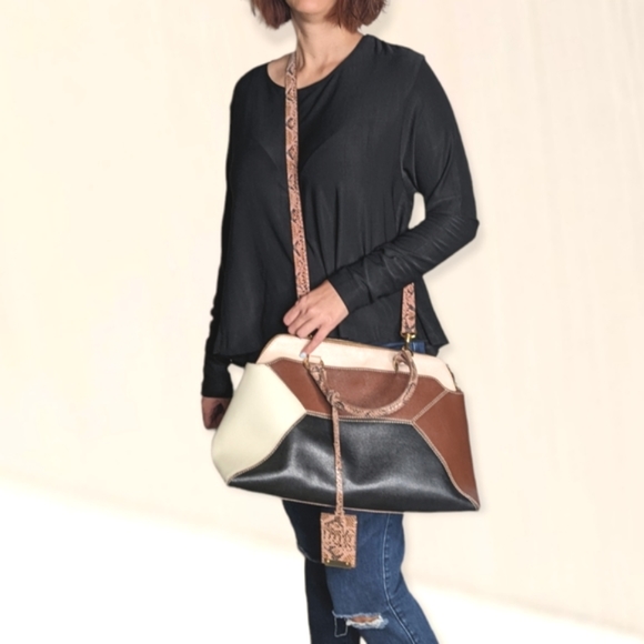 IACUCCI Made in Italy Leather Crossbody Satchel Tote EUC